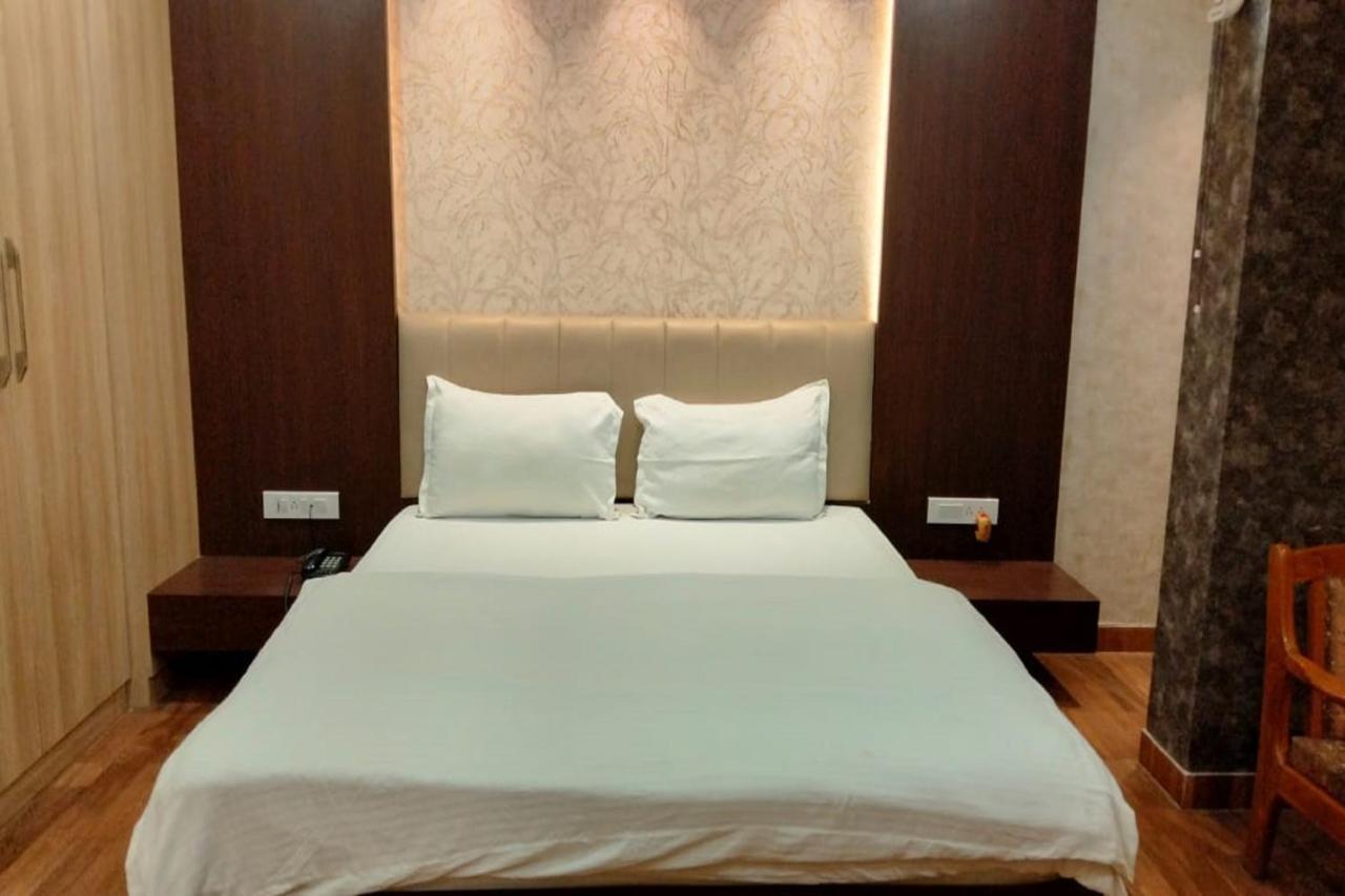 Hotel Park Regency Gorakhpur Exterior photo