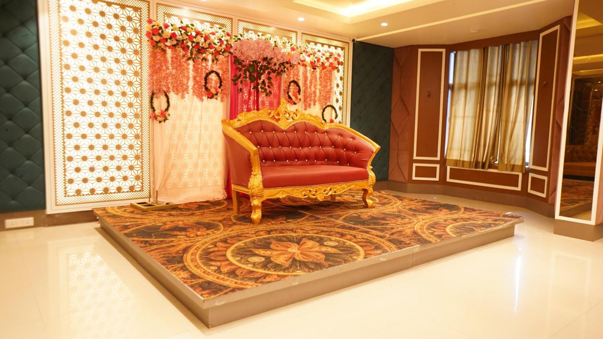 Hotel Park Regency Gorakhpur Exterior photo